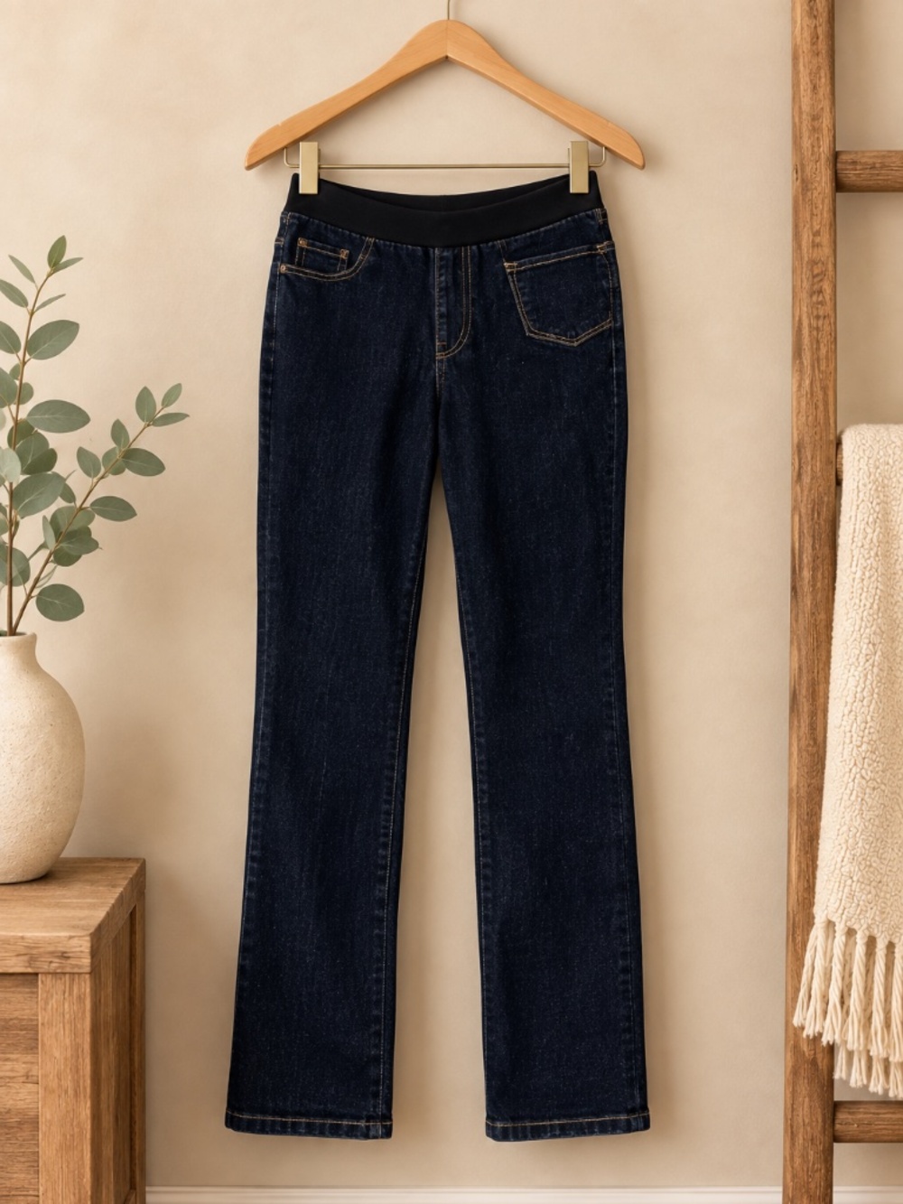 Karen Kane Size 10 Dark Wash Pull-On Straight Leg Jeans Made in USA